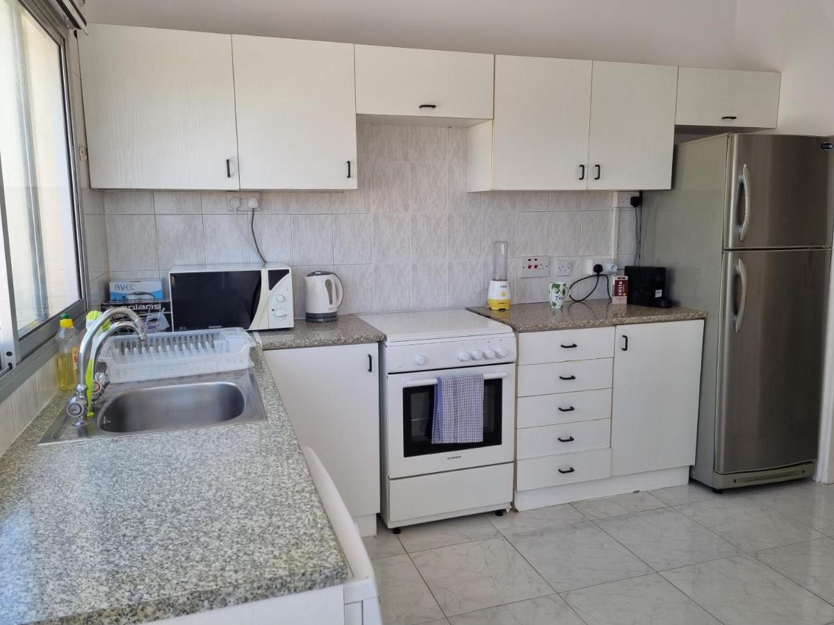 Ikaros Boutique Apartment ลิมาซอล ภายนอก รูปภาพ